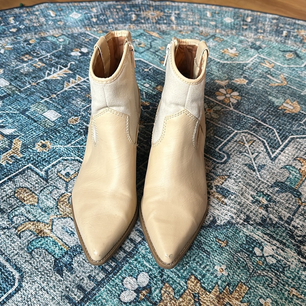 Universal Thread Western Style Bootie 🤍 - Picture 5 of 8